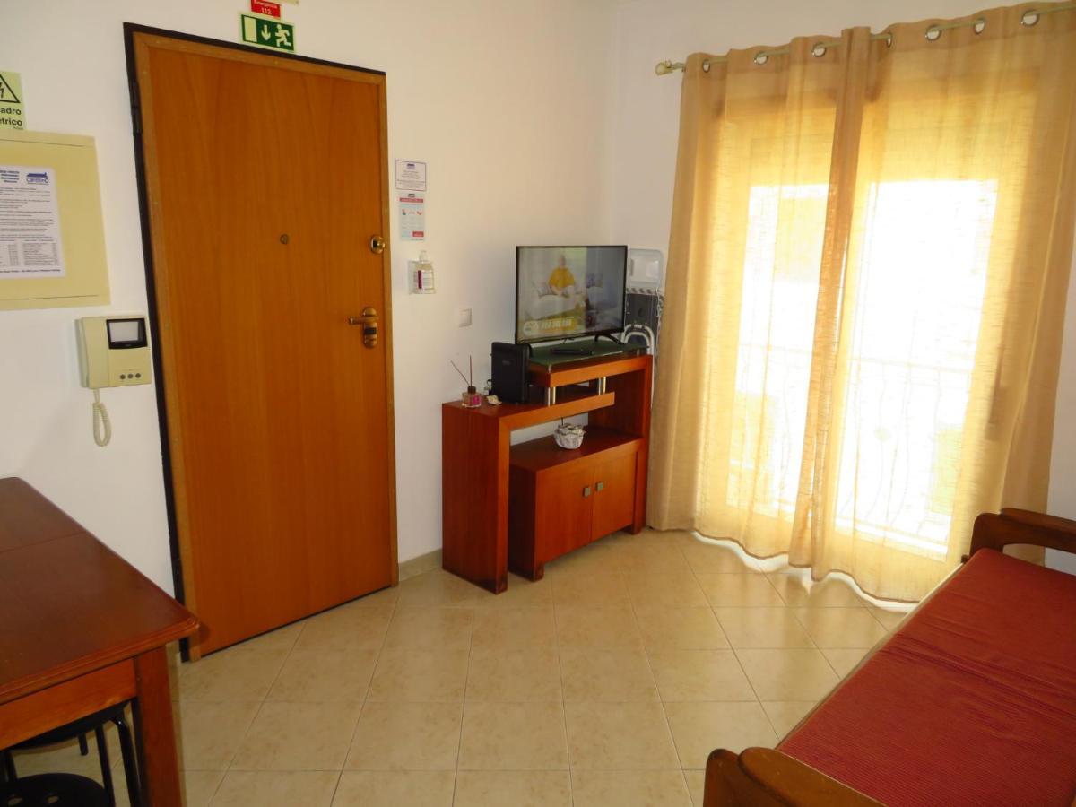 Apartamentos Carolino Monte Gordo Exterior photo